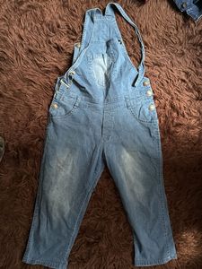 Women Denim Dungaree Capri (knee length)