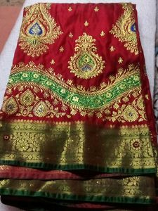 Heavy work Red &amp; Green Banarasi Silk Saree