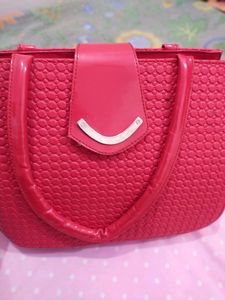 Styles Red ♥️ Colour Handbag 👜