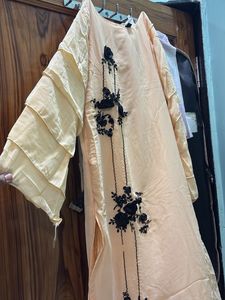 Elegant Peach Kurta with Floral Embroidery