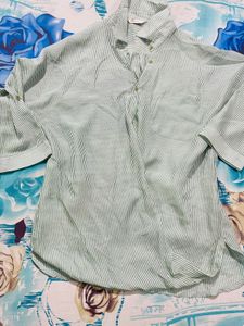 Chic Striped Button-Up shirt