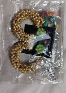 Beautiful Colour Changing Earning With 5 Pairs