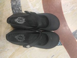 Elegant Black Ballerina Flats