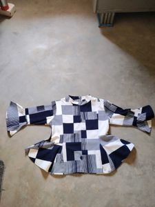combo of 2 women's tops