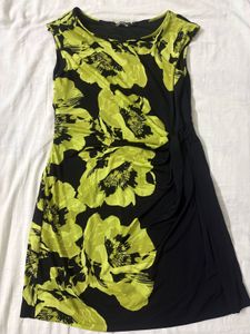 Chic Floral Sleeveless Wrap Dress