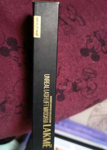Lakme Unreal Lash Lift Mascara