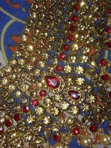 Exquisite Gold Necklace with Red Stones