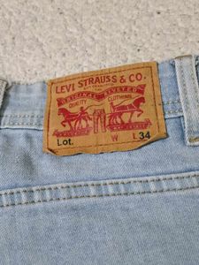 Light Wash Straight Fit Jeans