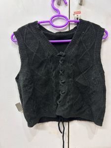 Chic Black Knit Vest