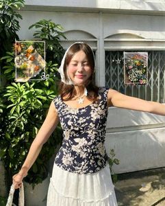 New with tag Floral Sleeveless Top