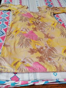 Elegant Floral Print Kurta Set