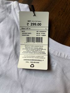 Trendy White Graphic Tee