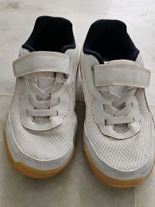 Nivia Non Marking Sports Shoes- Unisex