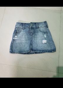 Distressed Y2k Mini Denim Skirt
