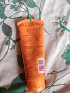 Lotus Herbals Safe Sun Matte Gel SPF 50