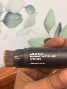 SUGAR Foundation stick shade 37 FREE BRUSH