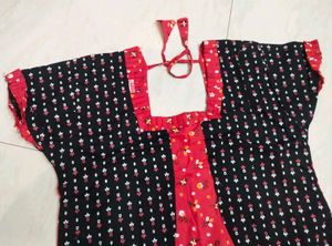Comfortable Red &amp; Black Floral Nightgown