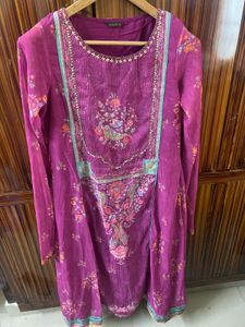 Elegant Purple Kurta Set And Green Pijama Se