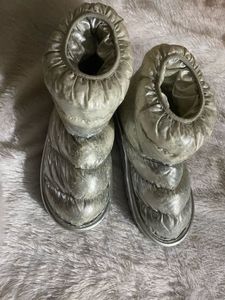 H&M Puffer Boots