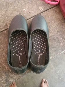 Classic Black Ballerinas - Size 5