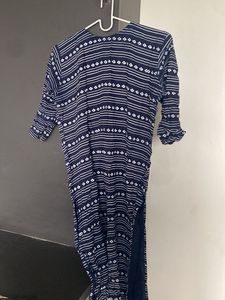 Stylish Blue &amp; White Print Kurta