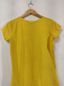 Looney Tunes Yellow Tweety Printed Top ( Women)