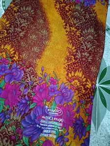 Mustard Printed Saree With Unstitched Blouse