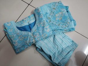 Blue Floral Print Kurta Set