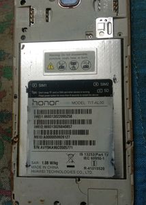 honor mobile good condition... just battery dead.