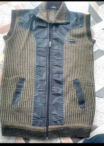 Men's Sleeveless Zipper Jacket