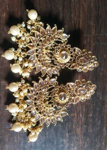 Exquisite Gold Tone Pearl & Crystal Earrings