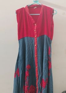 SALEEEEE!!!🎊🎊....Pretty Red Kurti