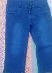 Women Shorts nd Capri