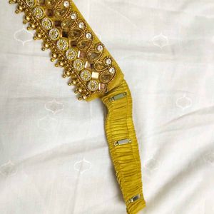 Exquisite Gold Waist Chain with Embellishments