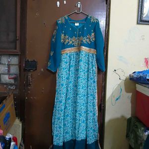 Teal Kurta Set with Intricate Embroidery