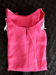 Balloon Top With Designer Sleeves For Girls