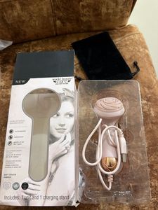 Facial Cleansing Brush