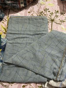 Elegant Grey Saree with Geometric Pattern