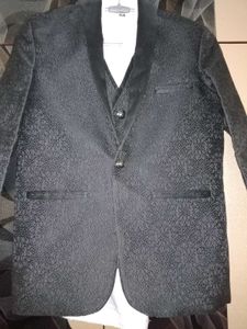 Men's Black Textured Suit