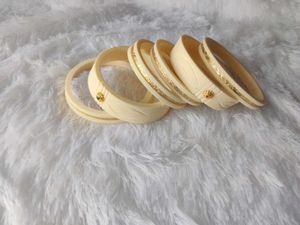 bur rajputi chuda Elegant Ivory Bangles with Gold