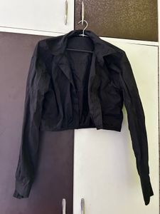 Black Cropped Long Sleeve Top