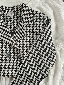 Houndstooth Cropped Blazer