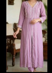 Elegant Lavender Kurta Set with White Embroidery