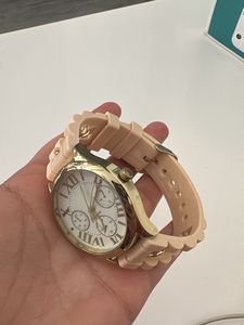 Stylish Women's Gold Tone Watch