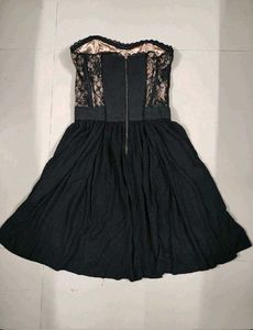 Elegant Black Lace Strapless Dress