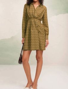 pretty midi dress