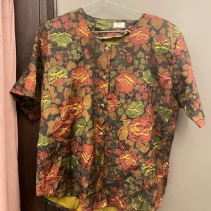Vintage Floral Button-Up Top