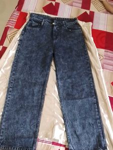 Trendy Acid Wash Jeans