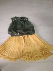 Girls Green & Yellow Pleated Dress Set