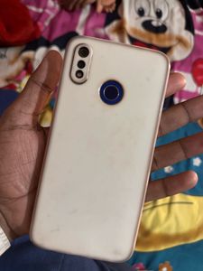 Realme 3